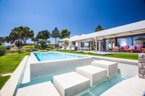 Hotel Beautiful 5 Star Villa with Mountain Views, Ibiza Villa 1078